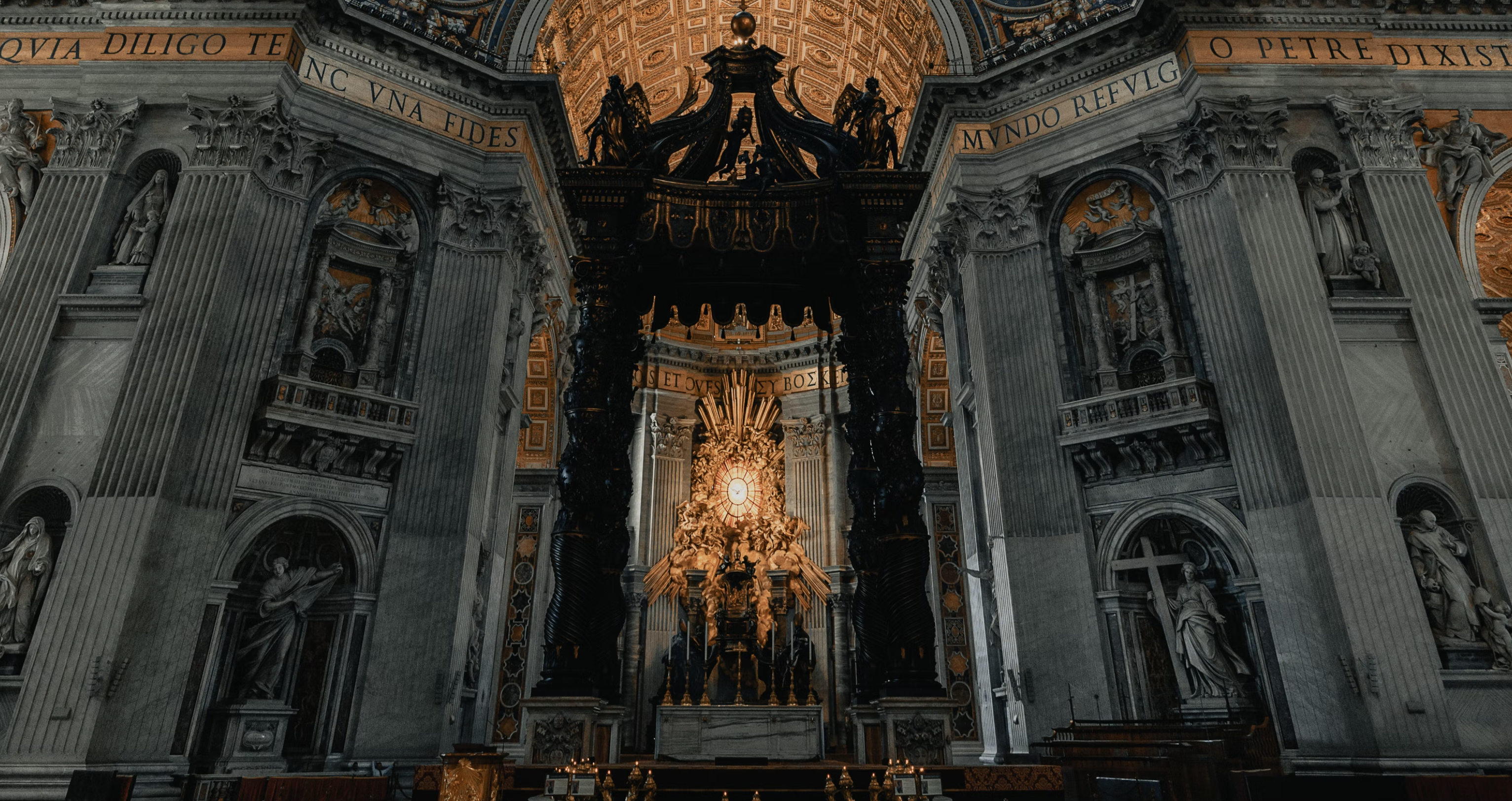 The Vanquished Altar of the Chair of the Vatican Basilica ~ Liturgical Arts  Journal, image size:3064x1622