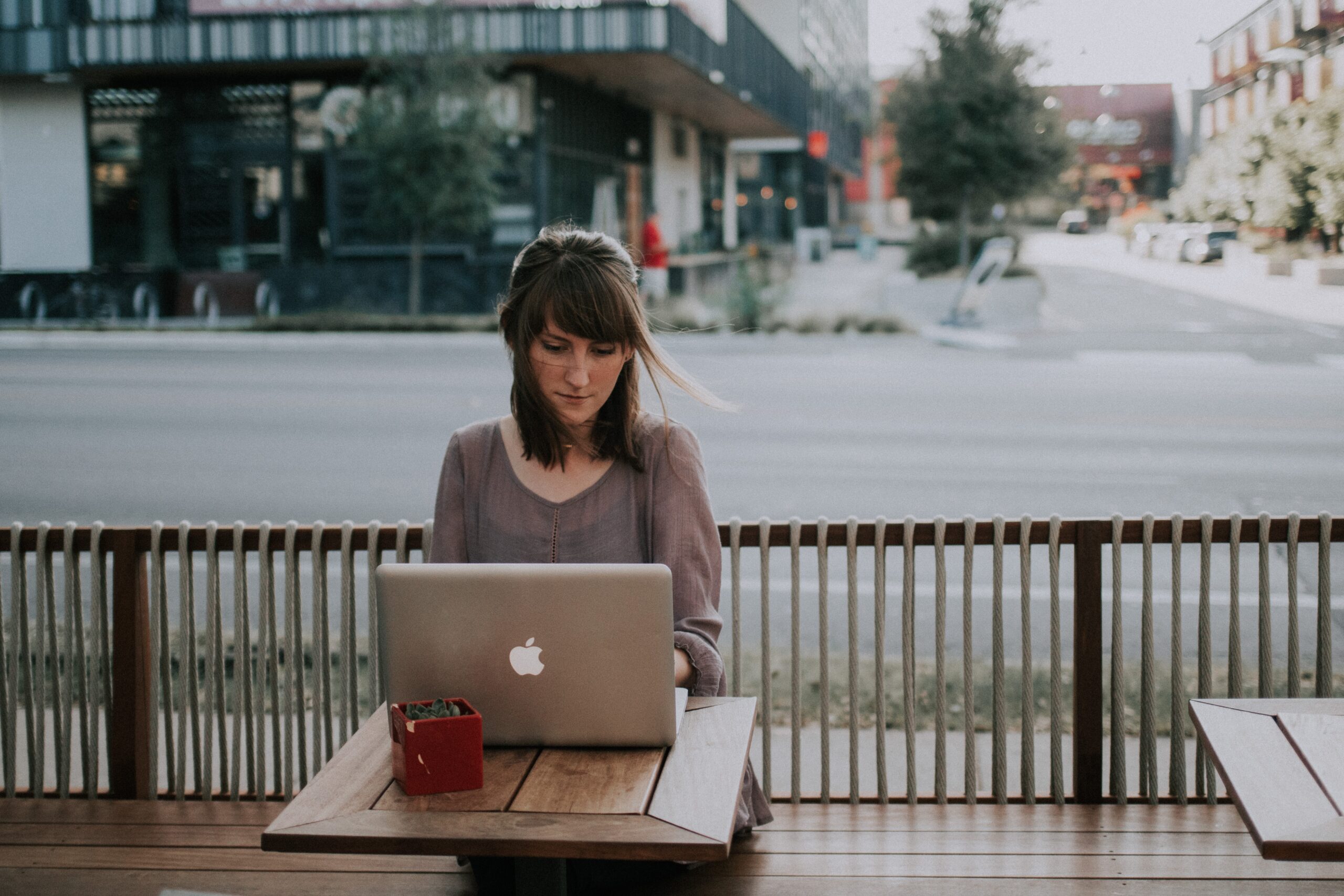 girl working on her laptop