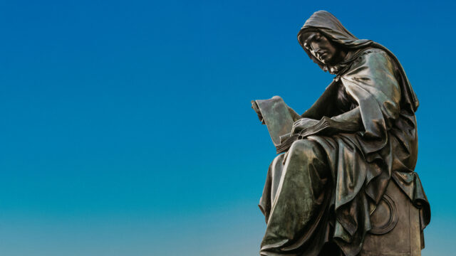 statue reading
