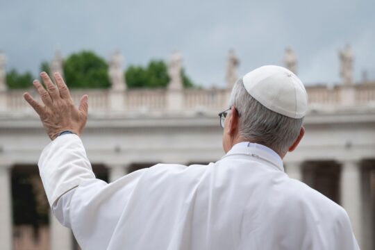 Pope waving at the crowd