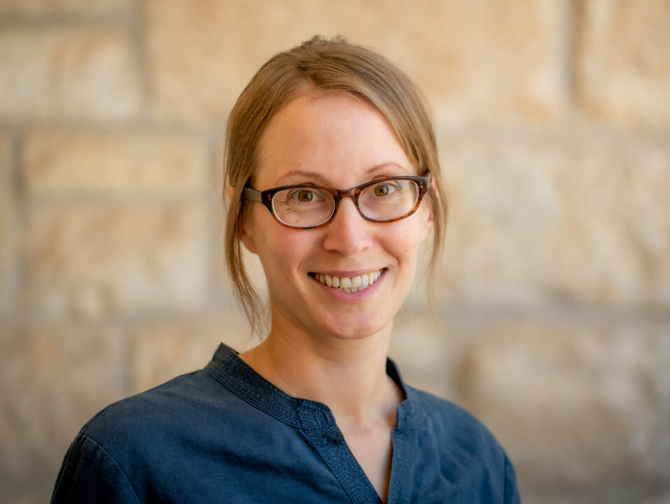 Dr. Hannah Barrett